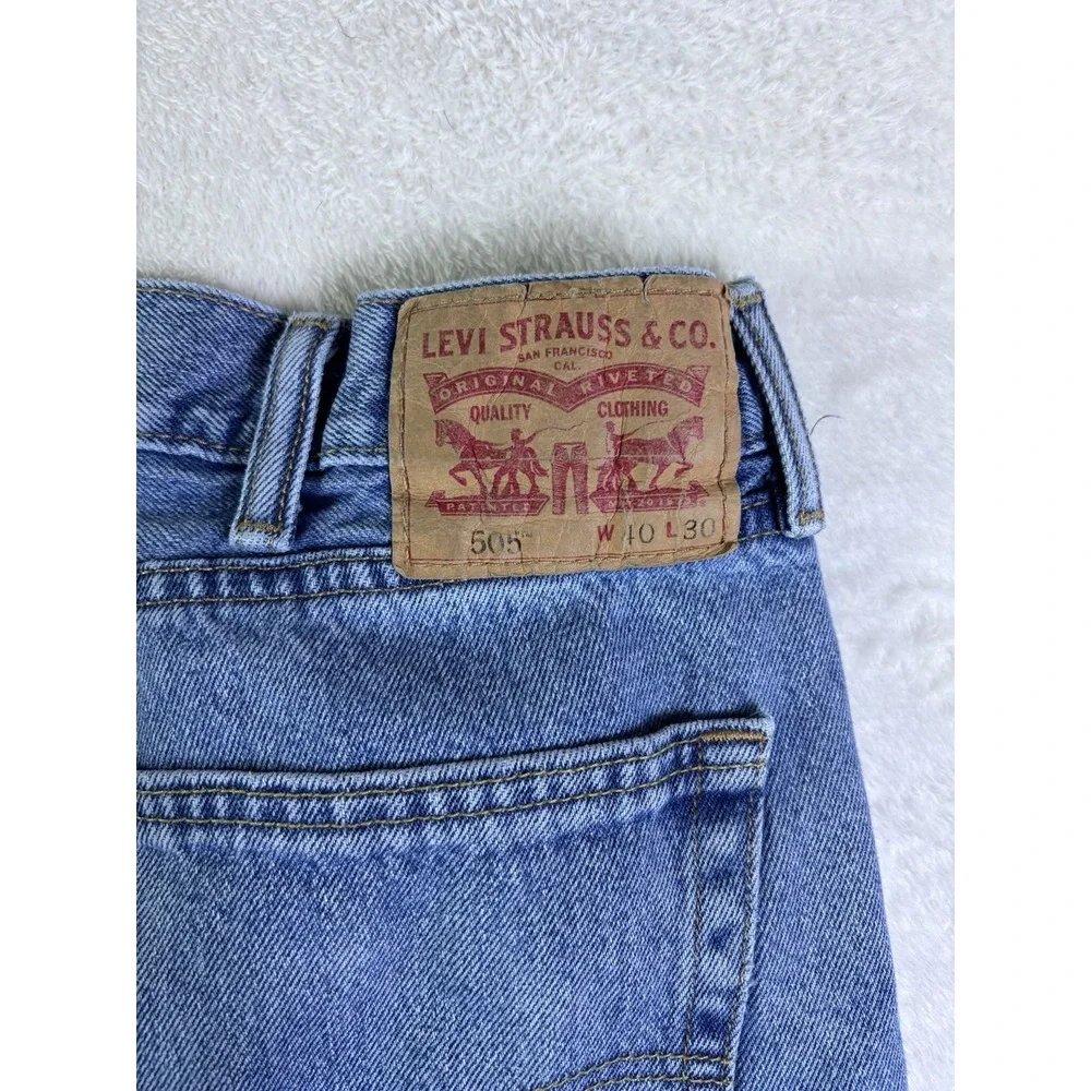 Levi's 505 Jeans Mens 40x30 Blue Denim Medium Wash Straight Leg Regular Fit